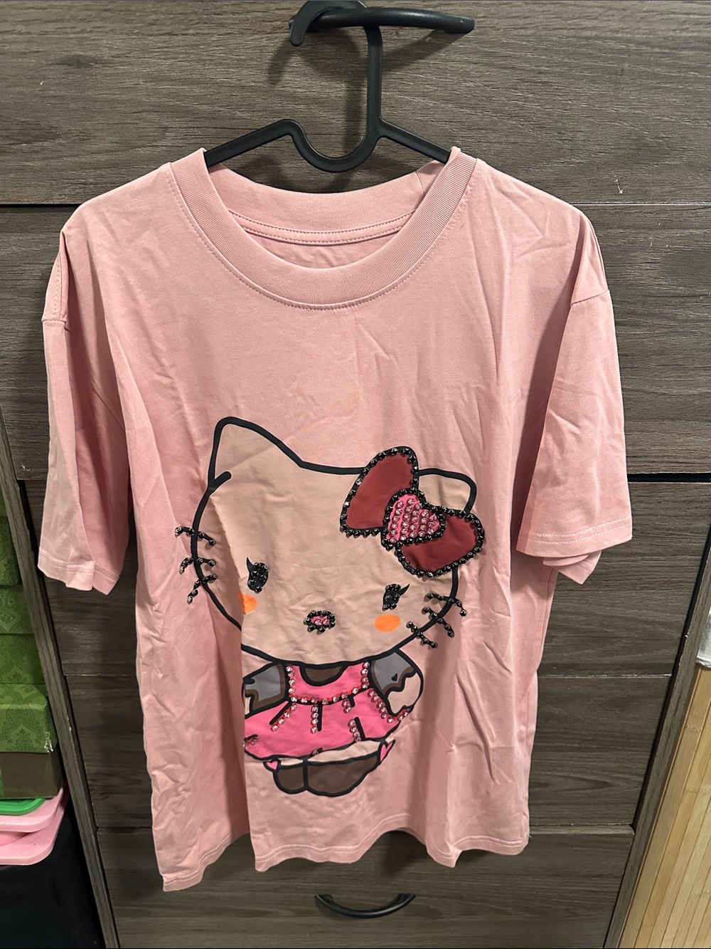 Pink Hello Kitty Graphic Tee size L